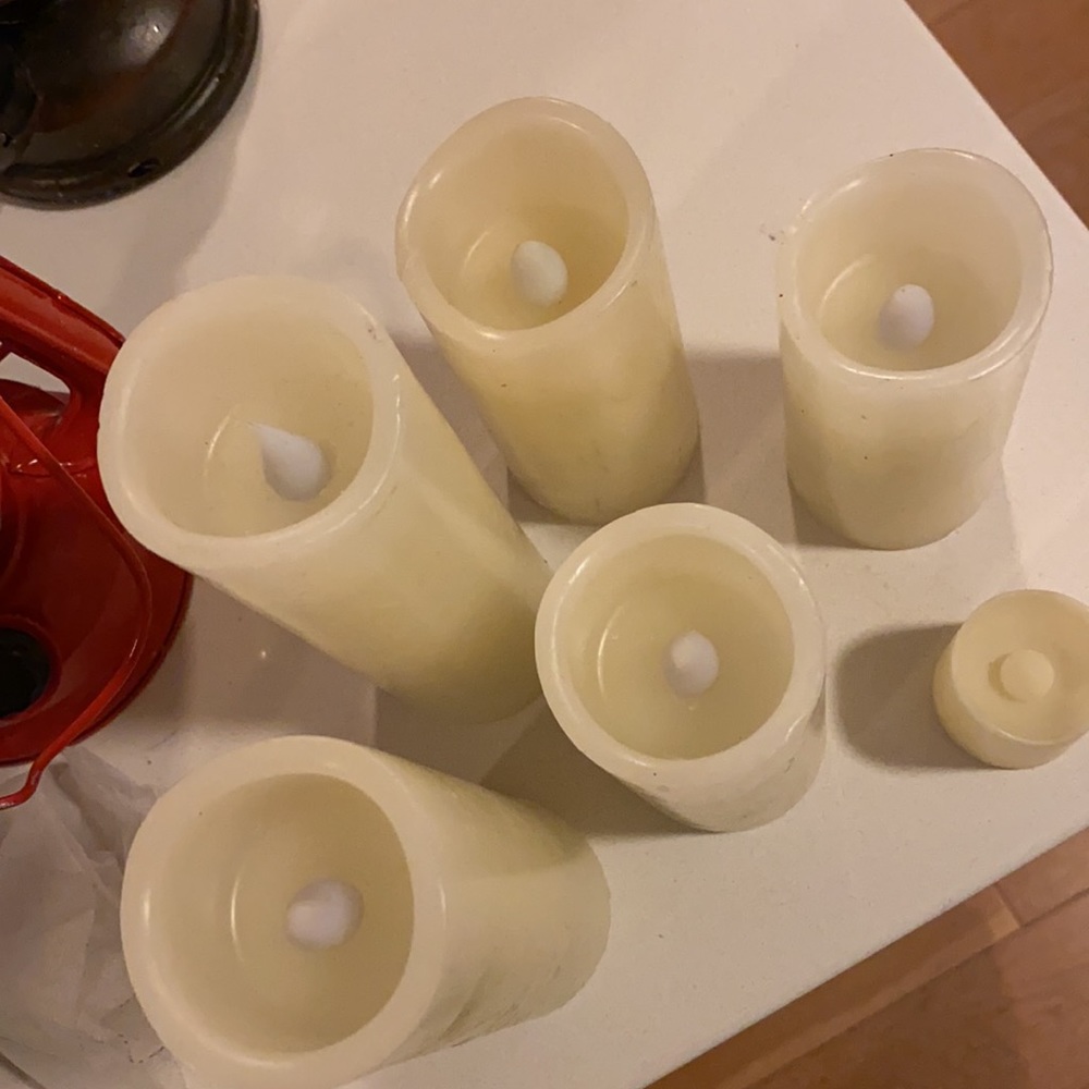 Battery Operated Candles - Picture 3 of 6
